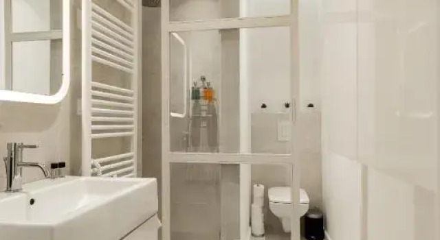 Space and Style in The Heart Of Budapest w 2BR&2BT, Varaa Hotelli Budapest Budapest