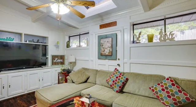 Spacious Bryan Vacation Rental w/ Pool & Patio!, Rezerwuj Hotel Bryan Teksas, w pobliżu Brazos County Park