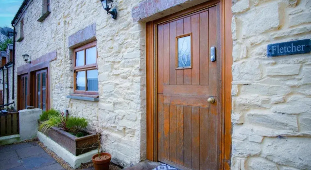 Fletcher Coach House - 3 Bedroom Cottage - Pendine