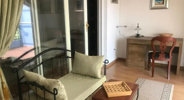 Апартаменты с 3 комнатами Apartmani Znjan