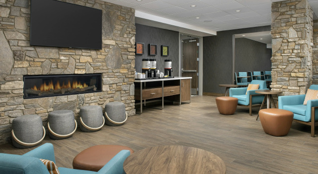 Hampton Inn & Suites Rapid City Rushmore, SD, Забронировать Отель Рапид-Сити Black Hills National Forest