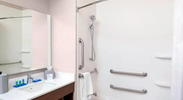 Номер Standard Holiday Inn Express & Suites Interstate 90 by IHG