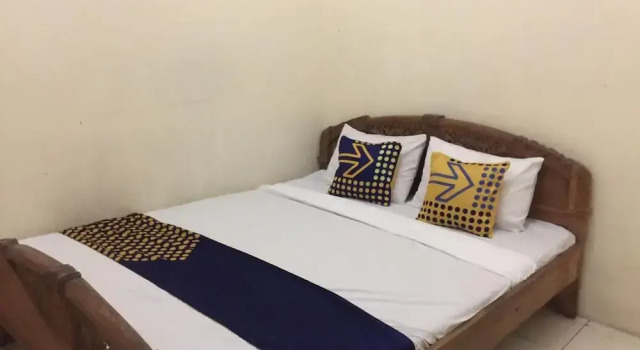Номер Economy Hotel O Homestay Rungkut Syariah