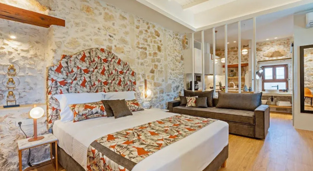 Venetian Charming ,stone-built Apartment Rethymno