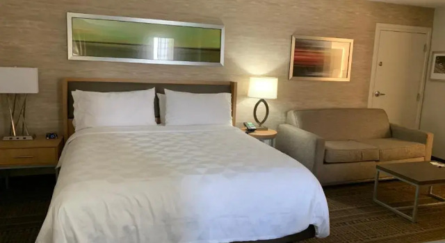 Люкс Holiday Inn Diamond Bar - Pomona by IHG