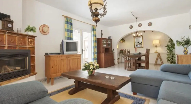 Villa - 3 Bedrooms with Pool, WiFi and Sea views - 106384