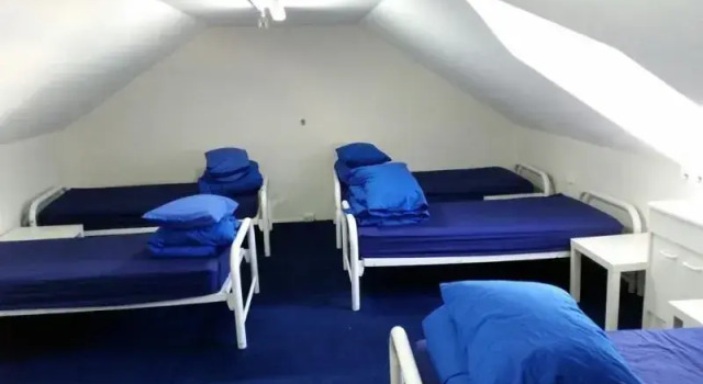 Summer House Backpackers