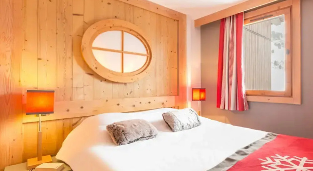 Апартаменты с 2 комнатами с балконом Pierre & Vacances Résidence premium Les Crêts