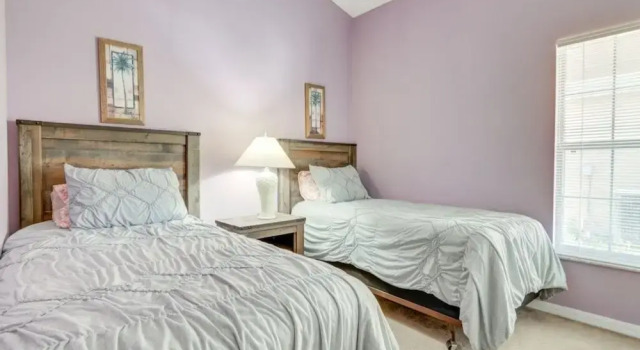 Southern Exposure Private Pool! 3 Bedroom Home by RedAwning