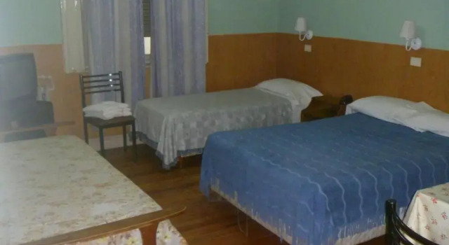 Четырёхместный номер Standard Hotel San Martin