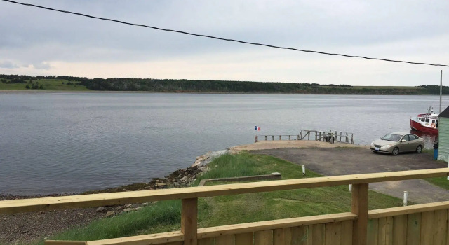 Harbour Breeze Accommodations, Book Hotel Cheticamp 