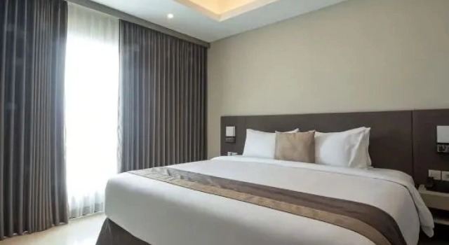 Suite junior 1 dormitorio con balcón Apartemen Solo Paragon by Cariapartemen-id