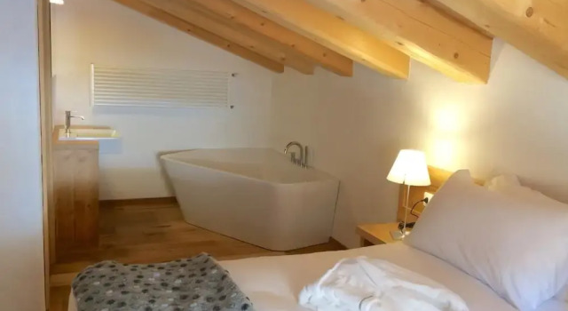 Chalet-Hôtel Borgo Eibn Mountain Lodge (Relais du Silence), Забронировать Шале Виллы Саурис, Вилла