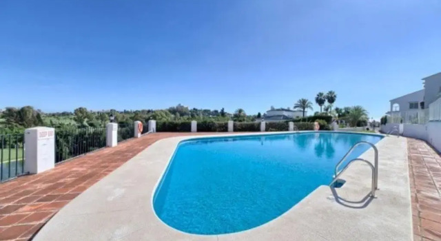 Апартаменты Appartement Pueblo Cortes del Golf