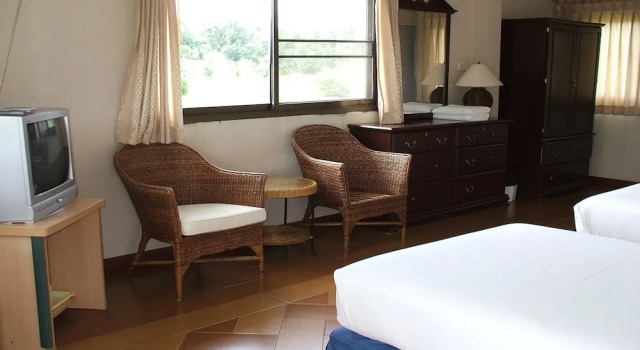 Коттедж с 6 комнатами Phudara Resort