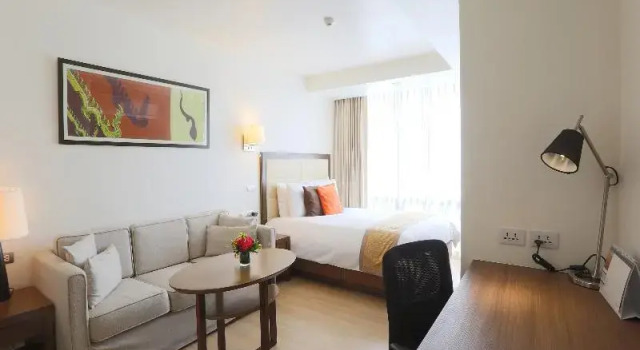 Двухместный номер Standard с балконом Oakwood Residence Sukhumvit 24 Bangkok