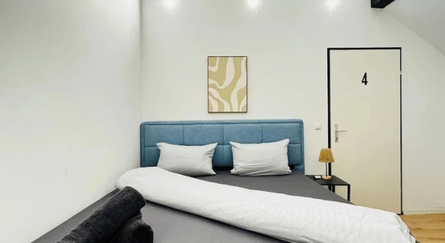 Camera Standard Comfortable Budget Room near Liesing