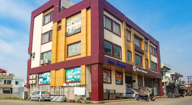 Capital O 29136 Hotel Shivalaya, Rezervovat Hotel Haldwāni Uttarakhand