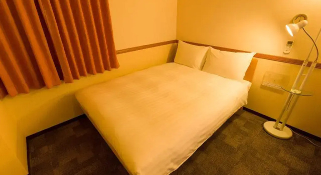 Двухместный номер Economy Toyoko Inn Okinawa Naha Kokusai-dori Miebashi-eki
