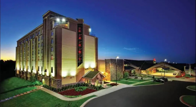 Cherokee Casino & Hotel West Siloam Springs, Varaa Hotelli Hotellit Ozark pysäköinnillä, Pysäköinti