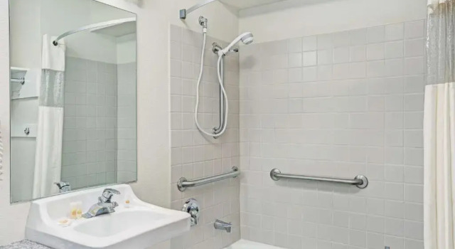 Двухместный номер Days Inn & Suites by Wyndham Page Lake Powell