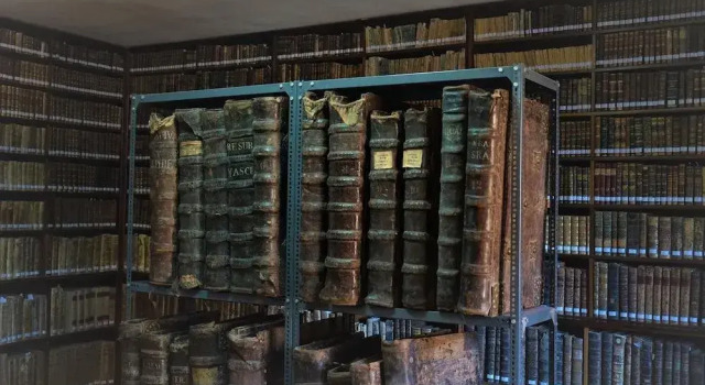 MONASTERIO de SANTA MARÍA DE VALVANERA, Prenota Ostello Anguiano La Rioja