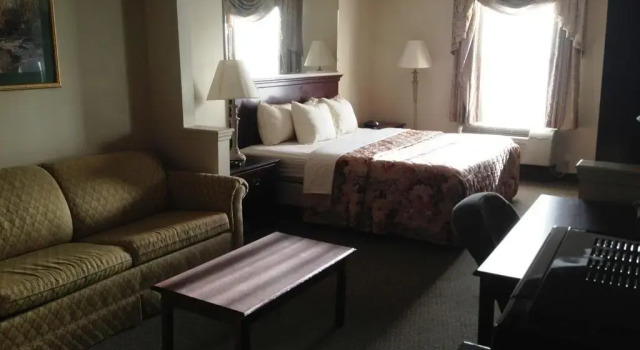 American Inn & Suites - High Point NC, Prenota Hotel High Point Carolina del Nord