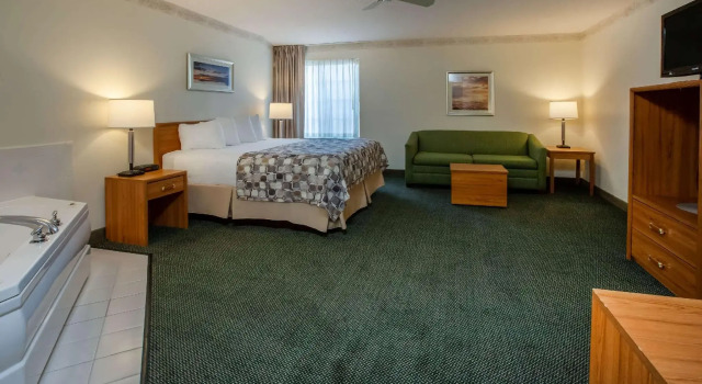 Двухместный люкс Baymont by Wyndham Mackinaw City
