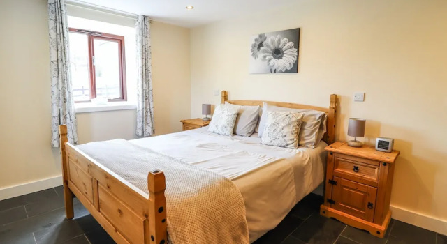 Beudy Bach Barn, Buchen Sie Hotel Llanuwchllyn Bala Lake