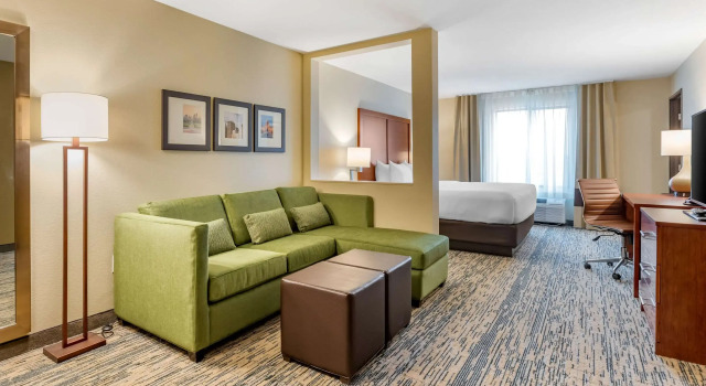 Двухместный люкс Comfort Inn & Suites West Des Moines