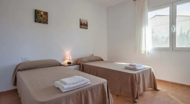 Villa Carola - PlusHolidays, Забронировать Вилла Отели Кальпе с бассейном, Бассейн