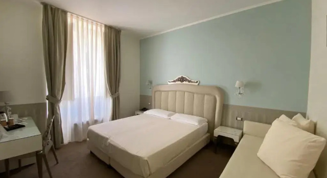 Трёхместный номер Classic JR Hotels Oriente Bari