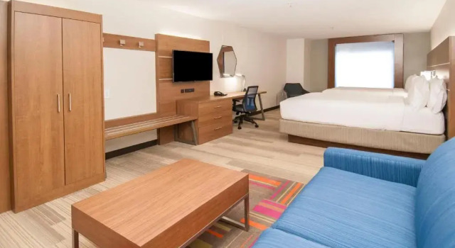 Двухместный люкс Holiday Inn Express & Suites Plano West - Frisco By IHG