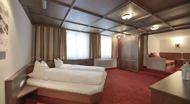 Двухместный номер Deluxe с балконом Hotel Arlberghöhe