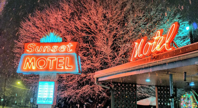 The Sunset Motel, Забронировать Мотель Бревэрд Северная Каролина, рядом с Бревардский колледж