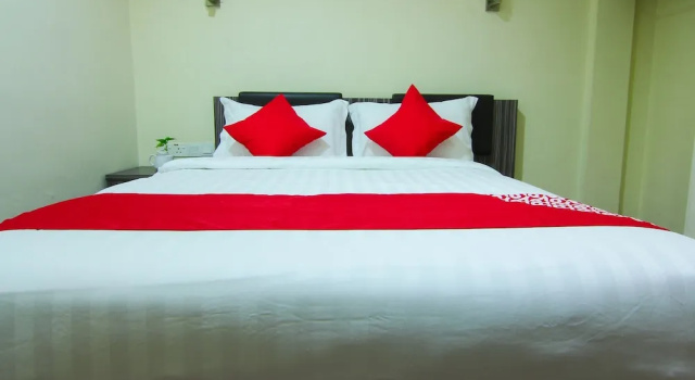 Двухместный номер Standard T P Hotel