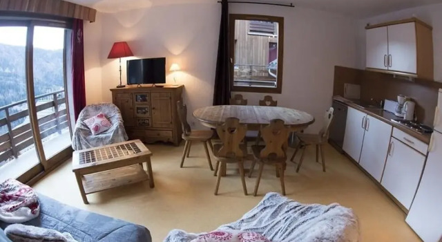 VAUJANYLOCATIONS - Chalet De Marie, Забронировать Шале Виллы Овернь-Рона-Альпы, Вилла