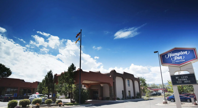 Hampton Inn Taos, Varaa Hotelli Hotellit New Mexico pysäköinnillä, Pysäköinti