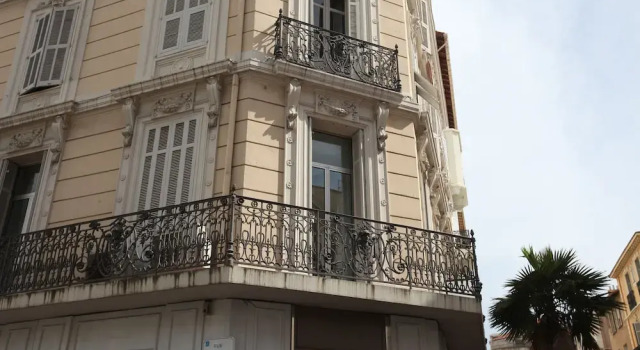 Cannes Palais Bourgeois, Забронировать Отель Отели Канн с бассейном, рядом с Le Croisette Casino Barriere de Cannes, Бассейн