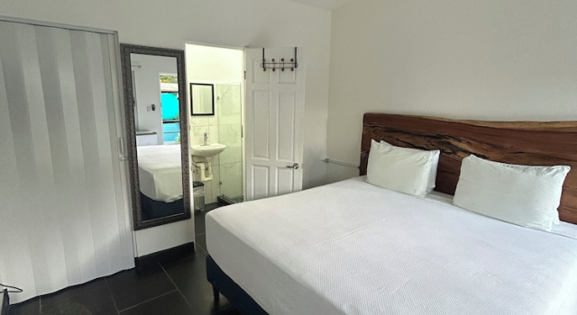 Номер Standard In the Shade Hotel