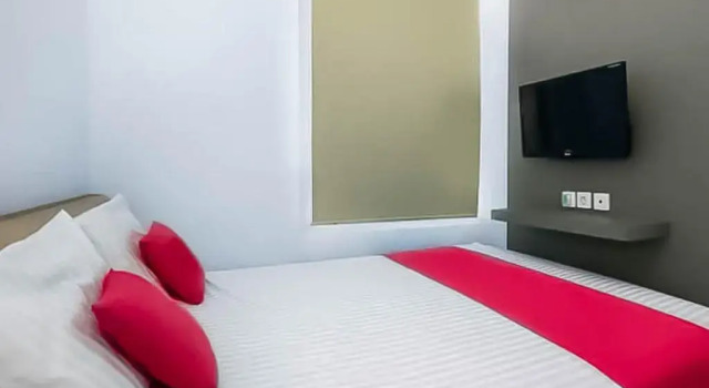 RedDoorz near Stasiun Lawang, Book Hotel Hoteller i Lawang med parkering, Parkering