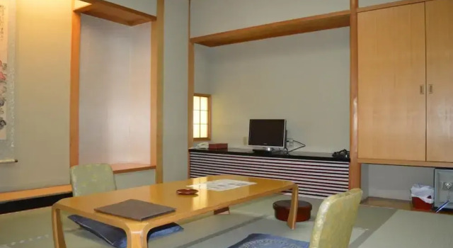 Enakyo Grand Hotel, Boek Hotel Hotels in Tokai met parkeren, Parkeren