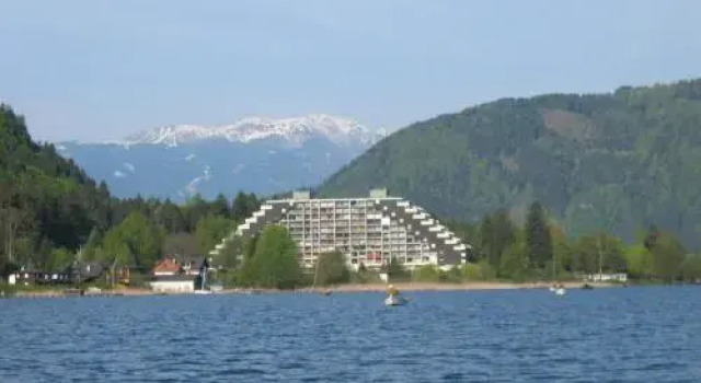 Ferienwohnung im Haus Landskron, Prenota Hotel Landskron Dobratsch
