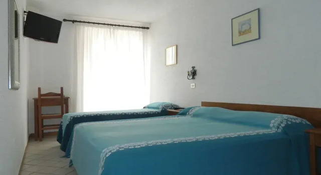Трёхместный номер Standard с балконом Hotel Don Pedro