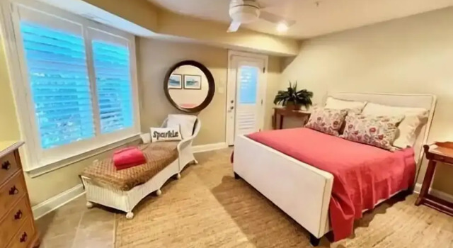 Blacstone Avenue 38285, Забронировать Дом для отпуска Виллы Рехобот-Бич, рядом с Thompson Island Nature Preserve, Вилла