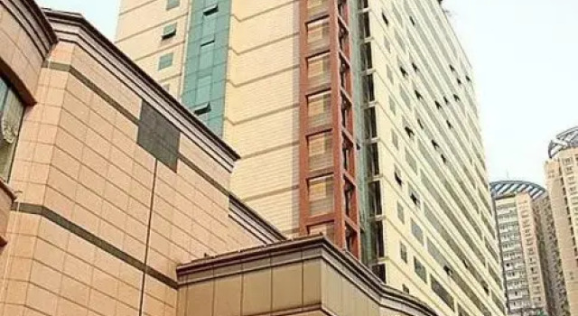 Garden Hotel - Chongqing, Забронировать Отель Отели Чунцин с парковкой, рядом с Площадь Санься, Парковка