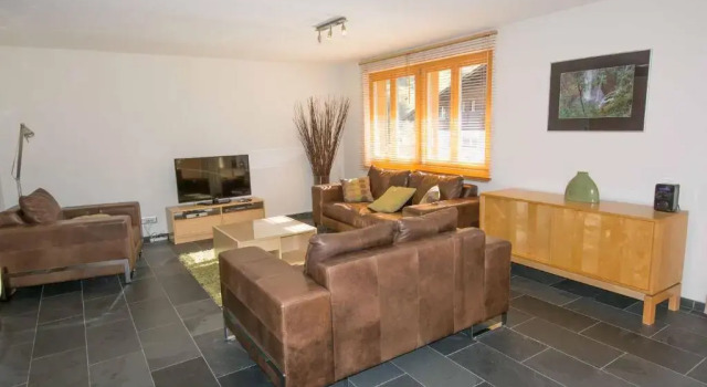 Ferienwohnung Schützenrain, Varaa Huoneisto Hotellit Bern pysäköinnillä, Pysäköinti