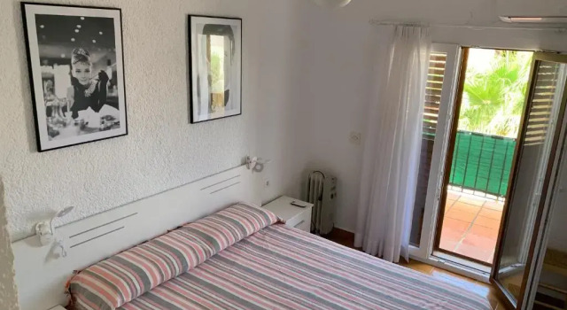 Коттедж с 3 комнатами CASA DUPLEX BUNGALOW Dénia