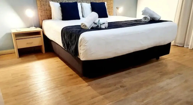Апартаменты Korora Bay Village Resort