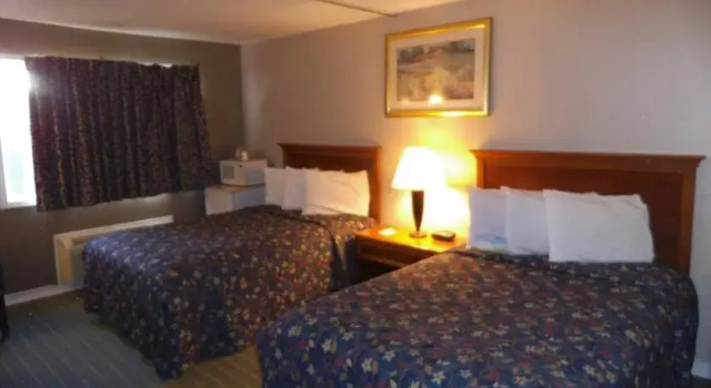 Presidential Inn, Varaa Hotelli West Branch Iowa